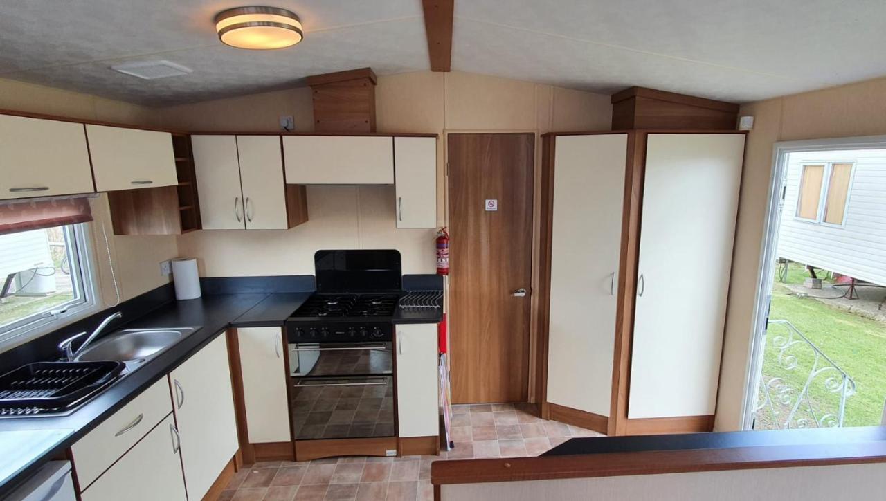 Olympic Holiday Caravan Hotel Selsey Exterior photo